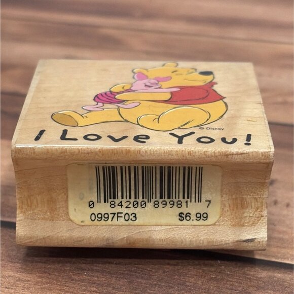 ALL NIGHT MEDIA DISNEY 997-F03 POOH I LOVE YOU WOOD MOUNTED RUBBER STAMP HUG - Picture 4 of 4